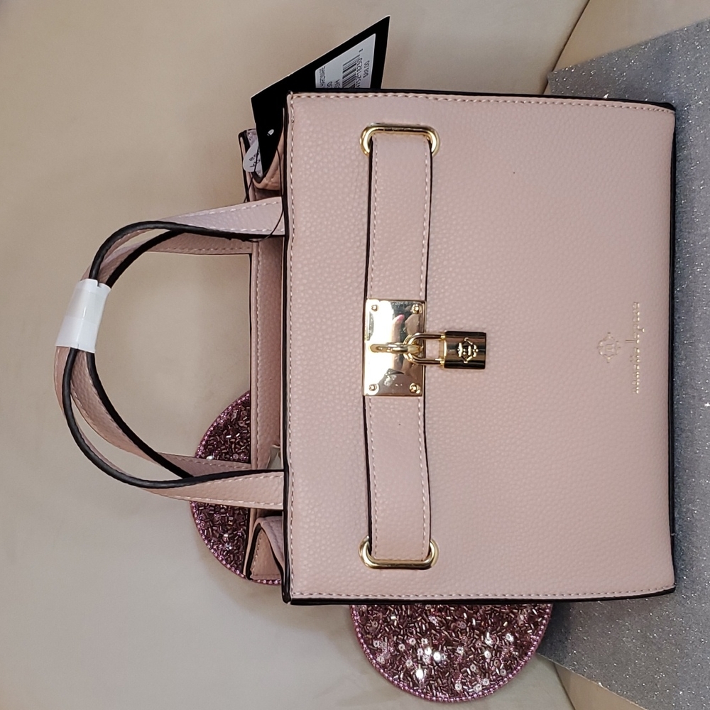 🎉HP🎉Nanette Lepore 💖NWT💖 Mini Light Pink Vegan Leather Crossbody Purse!💖💖